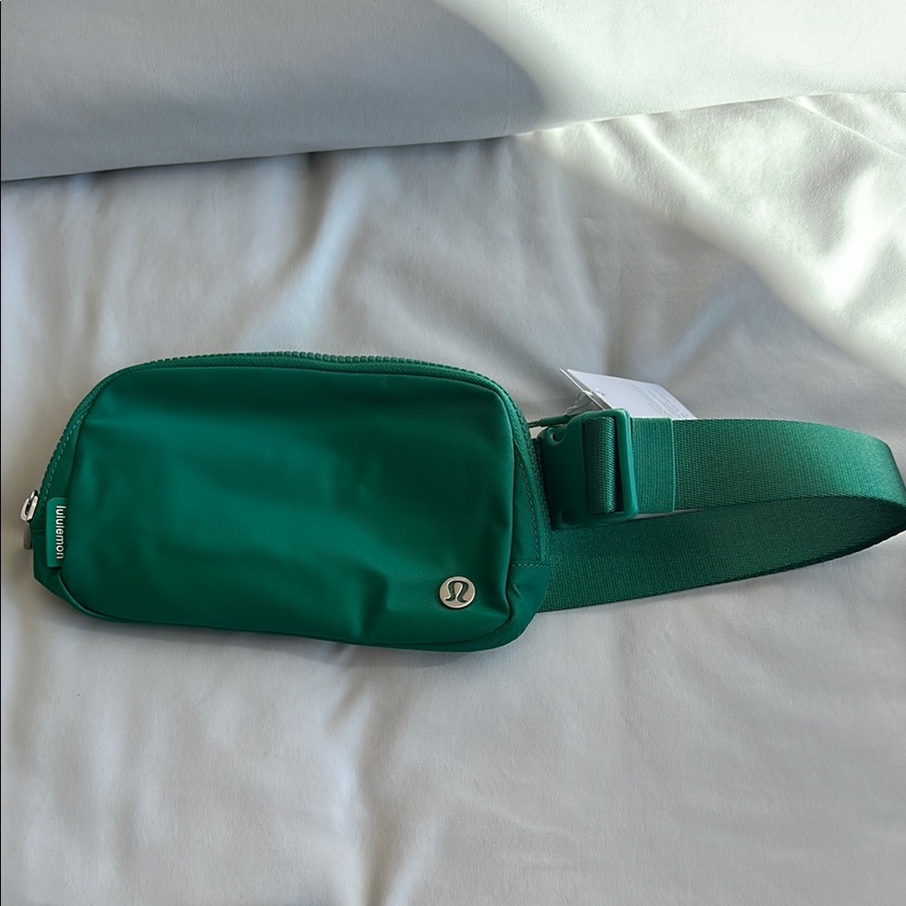 Lululemon Emerald Green Belt Bag